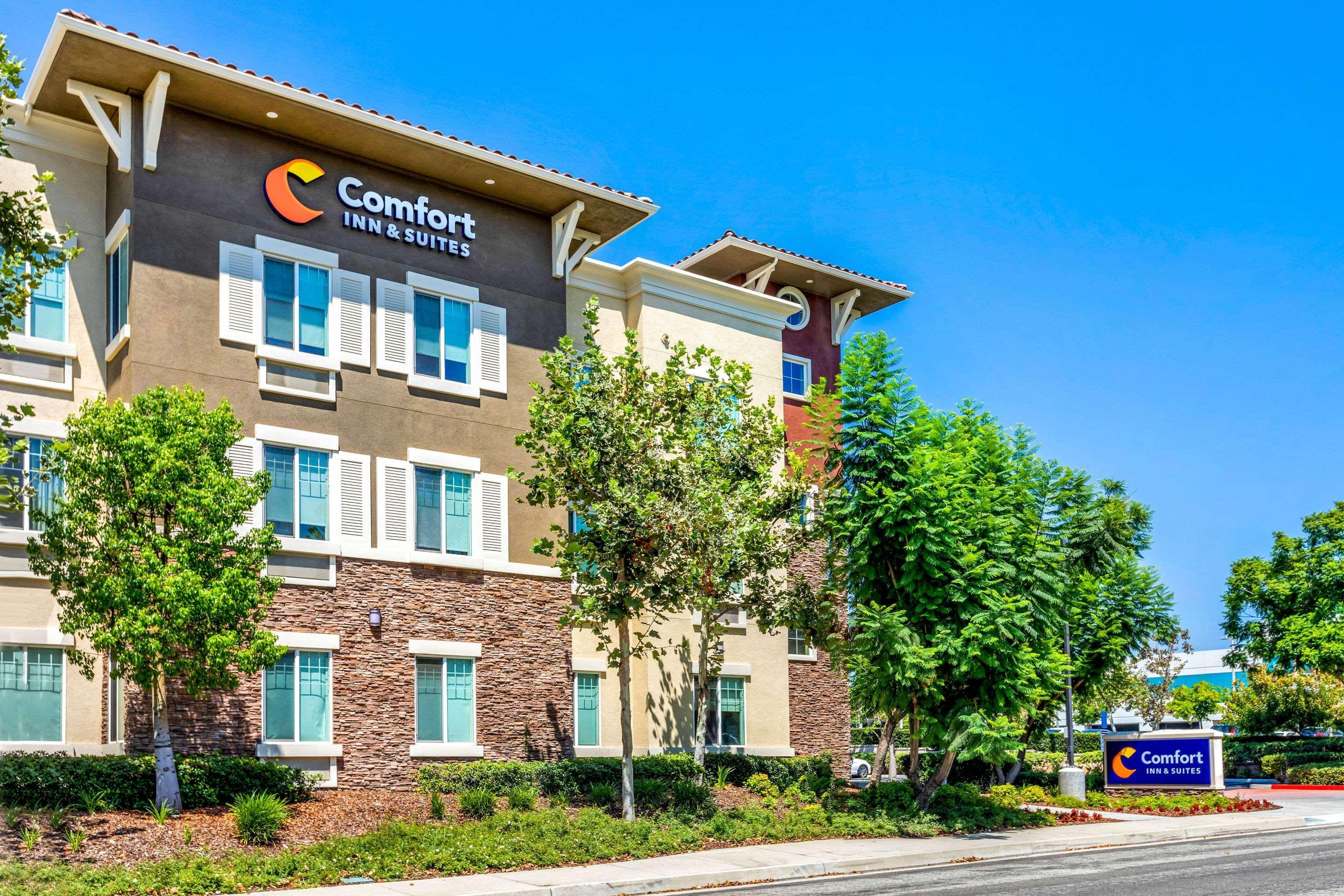 Comfort Inn & Suites Near Ontario Airport Exterior foto
